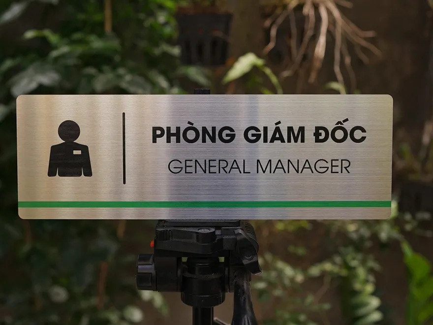 bảng tên phòng inox văn phòng chuyên nghiệp