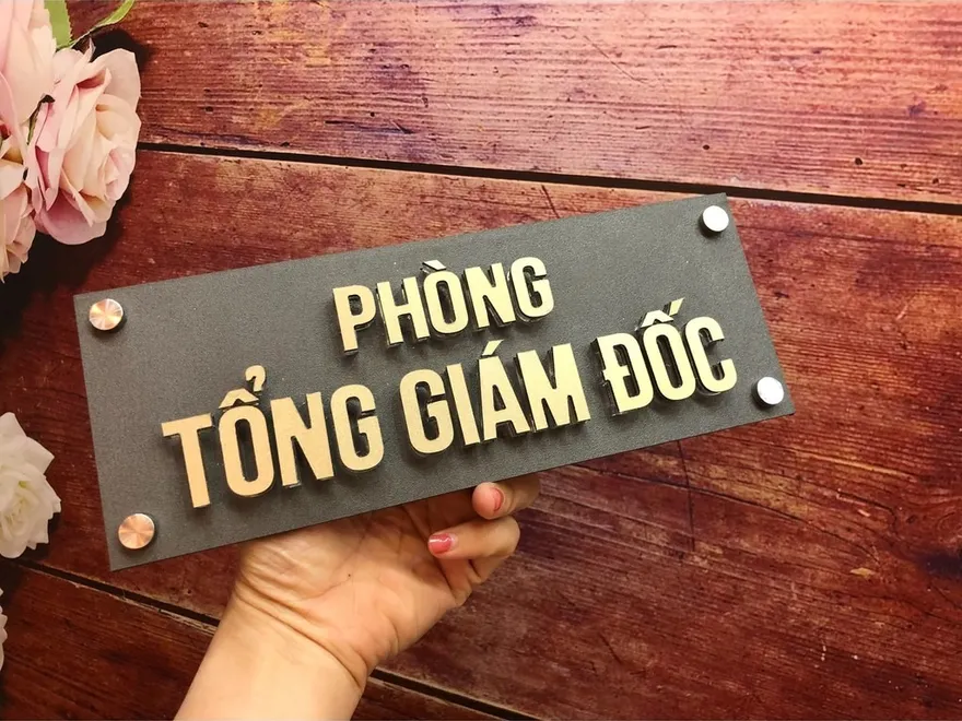 bảng tên phòng inox vàng chữ  nổi 3D sang trọng