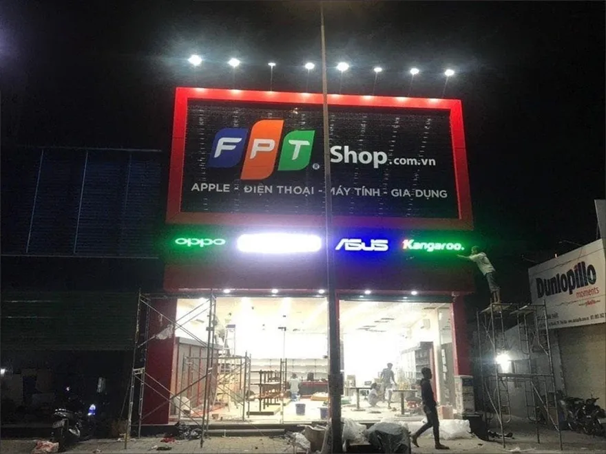 Lắp đặt bảng hiệu quảng cáo chất lượng cao