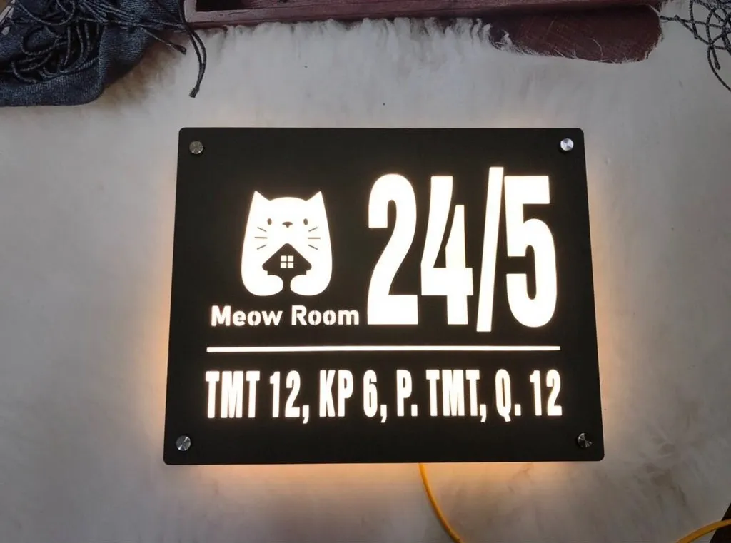 Bảng số nhà inox 3D cắt xuyên thấu LED backlit trắng bật sáng ban đêm