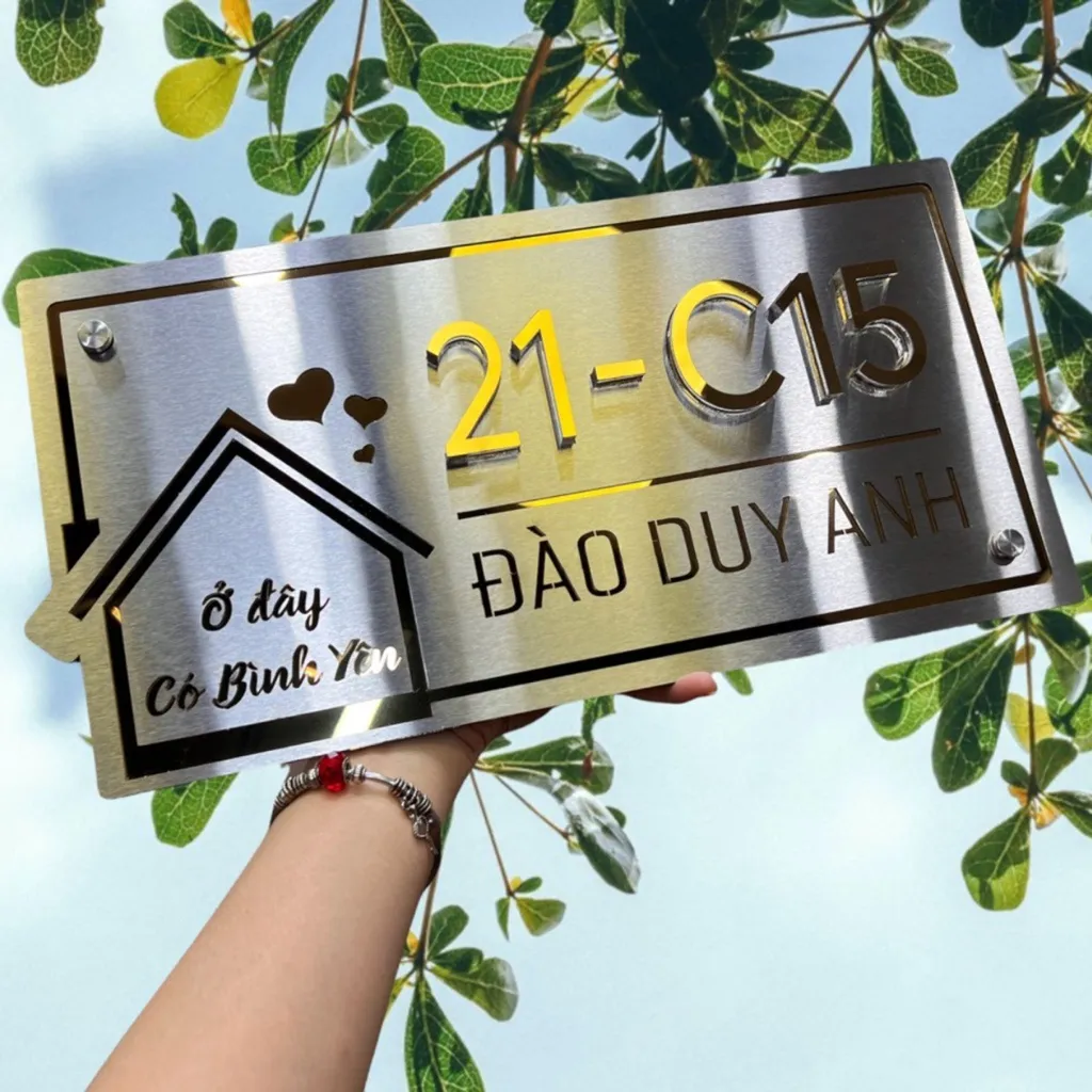 Bảng số nhà inox khắc ăn mòn chữ vàng họa tiết ngôi nhà slogan cá tính Bảng Hiệu Vàng