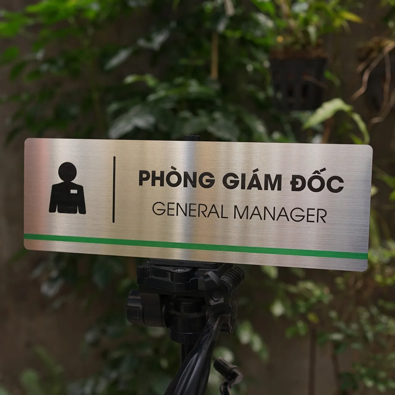Bảng Tên Phòng Giám Đốc Inox Chính Diện – General Manager bảng tên phòng giám đốc inox 304 chính diện general manager
