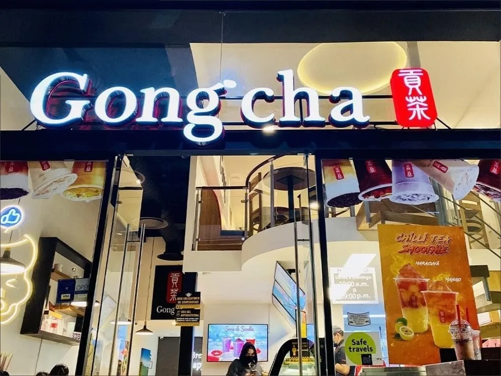 Bảng hiệu Gong Cha ban đêm Bảng hiệu Gong Cha ban đêm với chữ nổi inox phát sáng